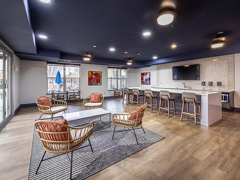 ABQ Uptown Apartments — Photo 13