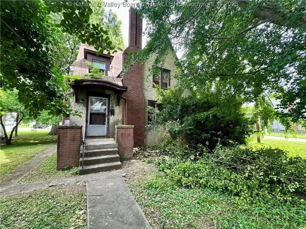 5430 Virginia Ave SE, Charleston, WV 25304