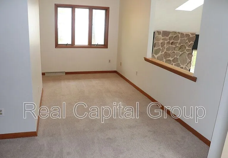 98 Beaver Dam Rd — Photo 10