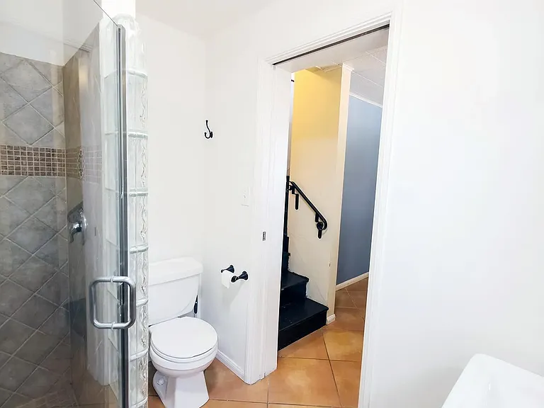 4635 Virginia Ave — Photo 18