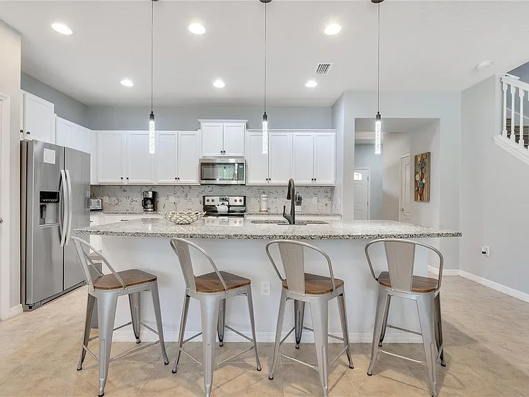 8827 Geneve Ct — Photo 15