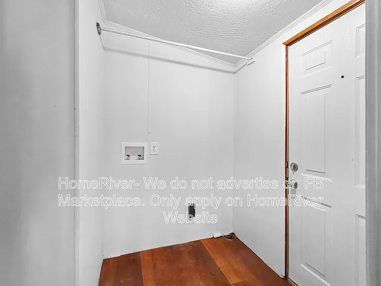 2920 S Windsor Rd — Photo 16