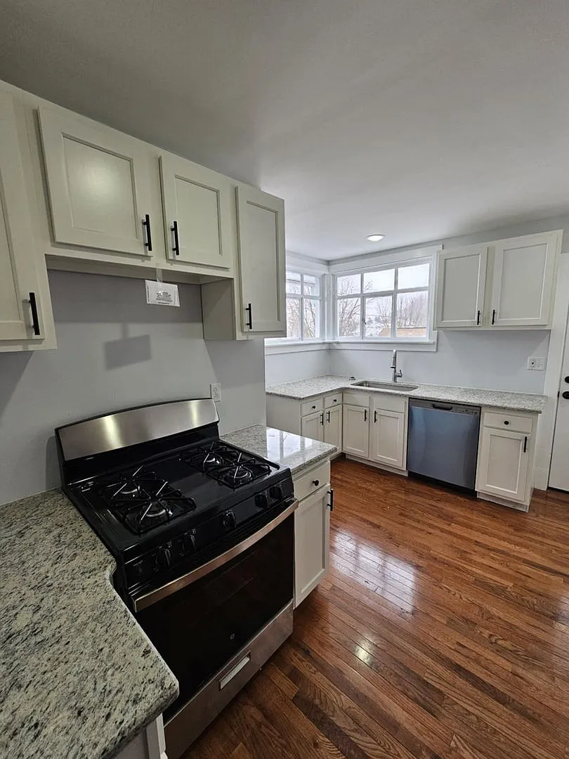 **3-Bedroom, 2-Bathroom House for Rent** — Photo 1