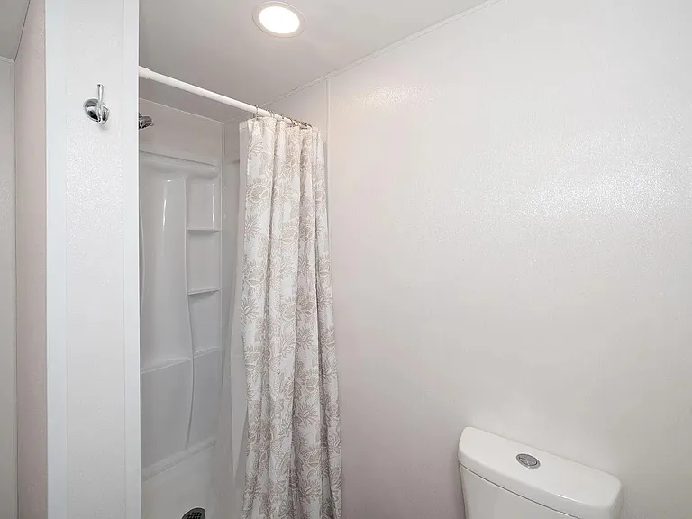 1010 Castalia Dr — Photo 5