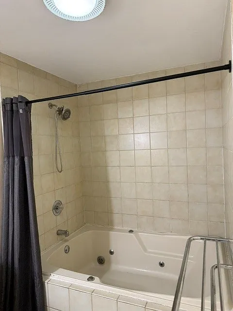 2 bed, 1456 sqft, $2,000 — Photo 2