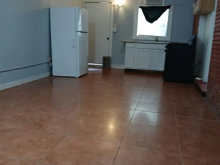 814 Elmwood Dr #B — Photo 5