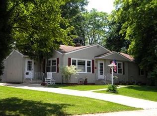 345 W Harding Rd, Lombard, IL 60148