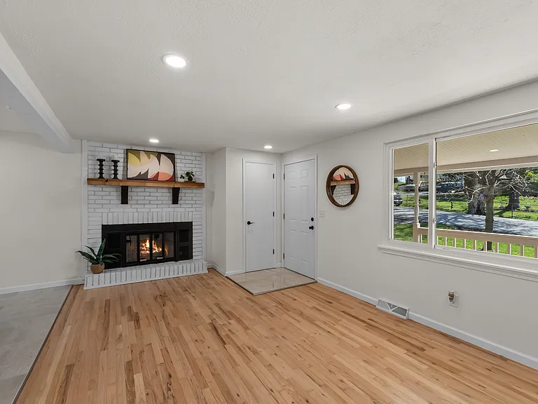 28 Misty Springs Cir — Photo 22