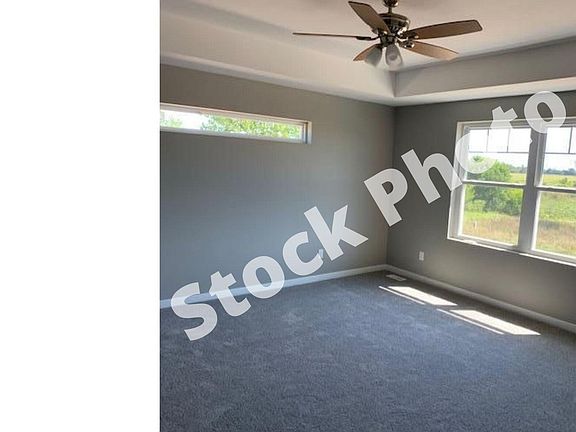 3rd image of 117 Grandview St