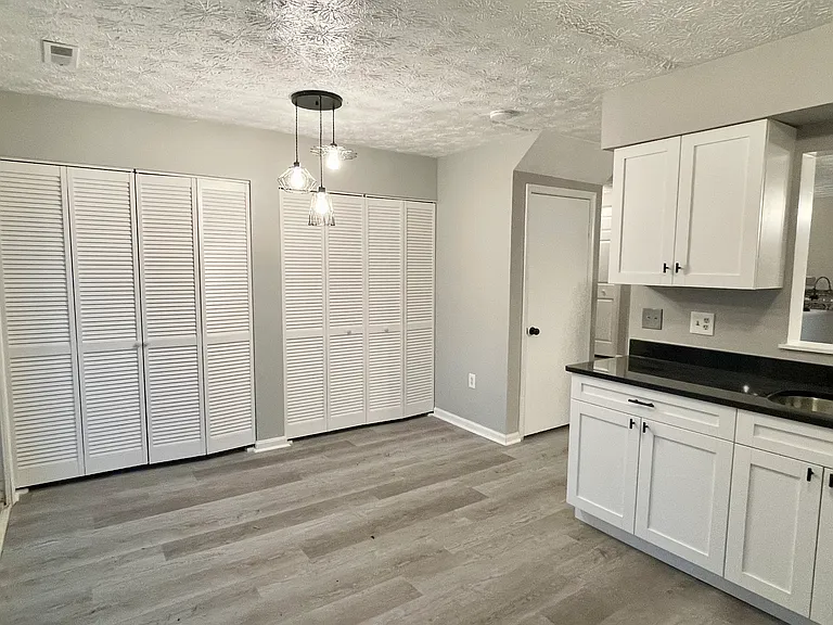 18674 Winding Creek Pl — Photo 6