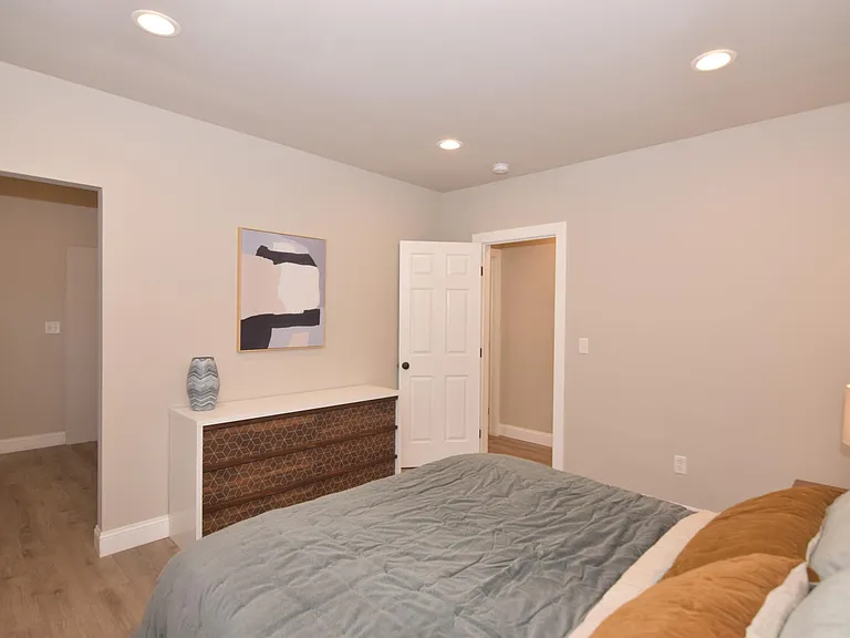 1401 Market St #2L — Photo 14