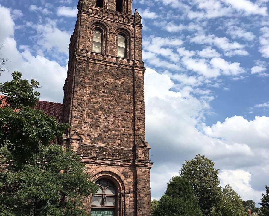 1st image of 598 Elmwood Ave #207