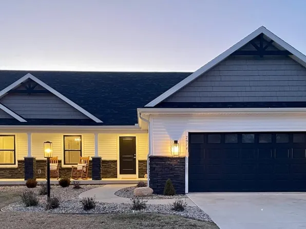 2974 N Fairway Ave, Rolling Prairie, IN 46371
