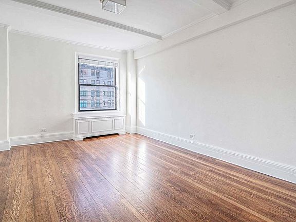 5th image of 1034 Lexington Ave #11A