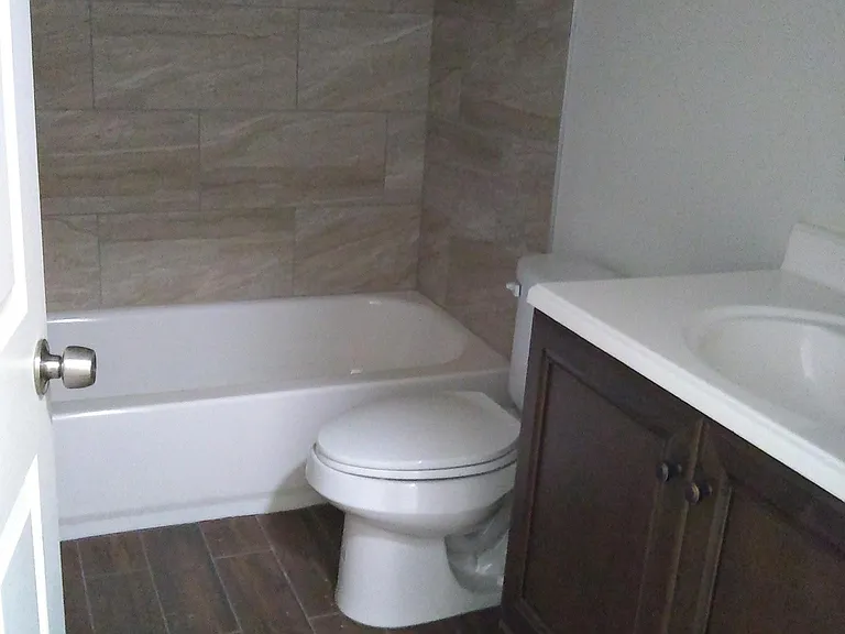2322 Chapman St — Photo 8