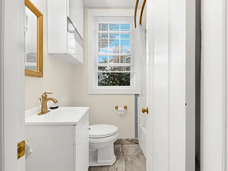 1125 Maryland Ave NE #10 — Photo 7