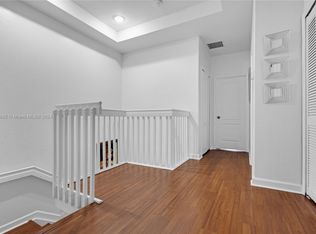 15045 SW 9th Way, Miami, FL 33194