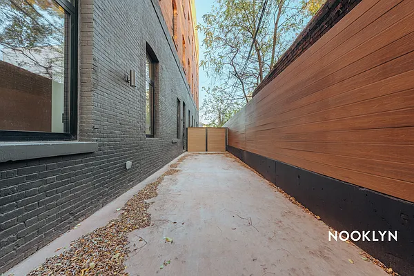 Rented by Nooklyn NYC LLC | media 45