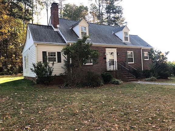 2nd image of 933 W Sycamore St