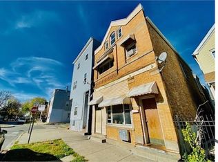 1822 W 46th St #2R, Chicago, IL 60609
