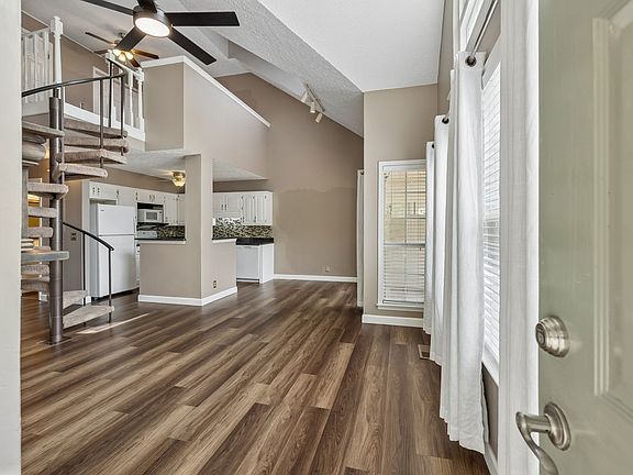 3rd image of 129 Cherry Hill Dr APT 16C