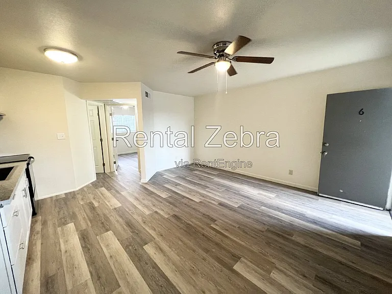 10 E 18th St #6 — Photo 2