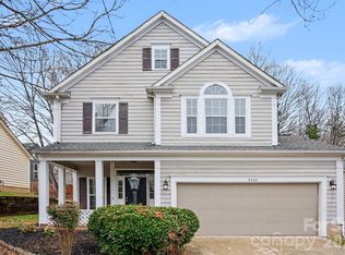 9032 Little Hampton Pl, Charlotte, NC 28215