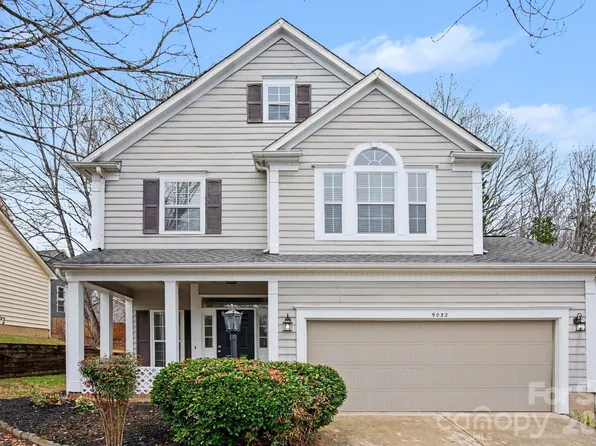 9032 Little Hampton Pl, Charlotte, NC 28215