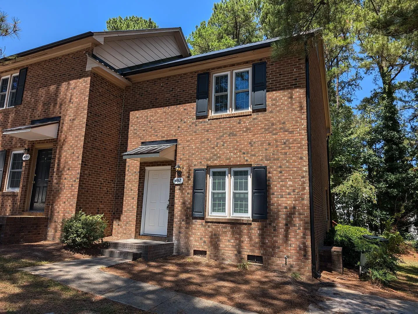 2 bed, 2.0 bath, $1,895 — Photo 1
