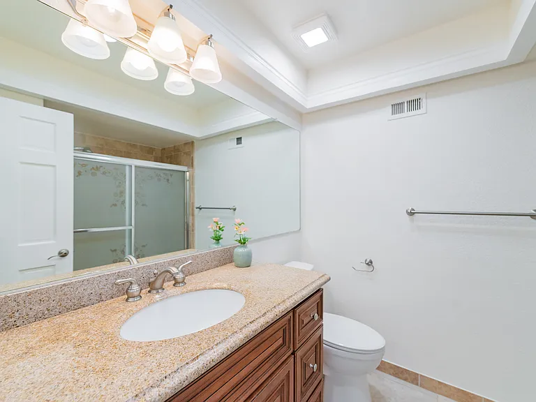 5212 Berkshire Way — Photo 13