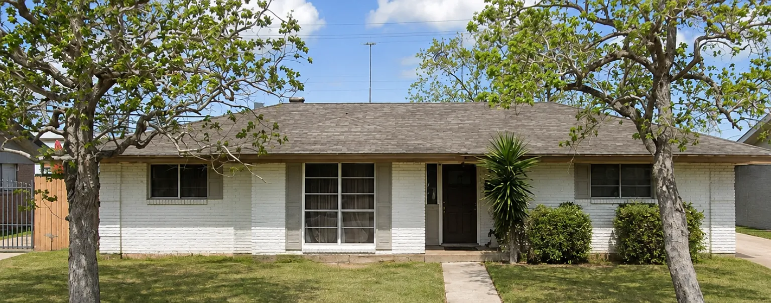 4 bed, 1488 sqft, $2,200 — Photo 1