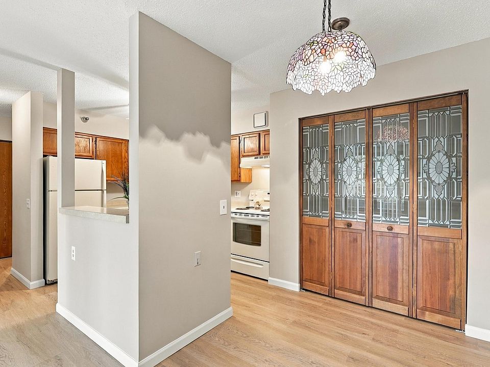 1st image of 7600 Golden Valley Rd APT 316
