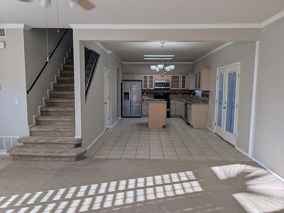 5th image of 805 Bonnie Ct