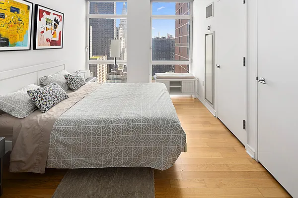 Rented by UbiQ NY | media 13