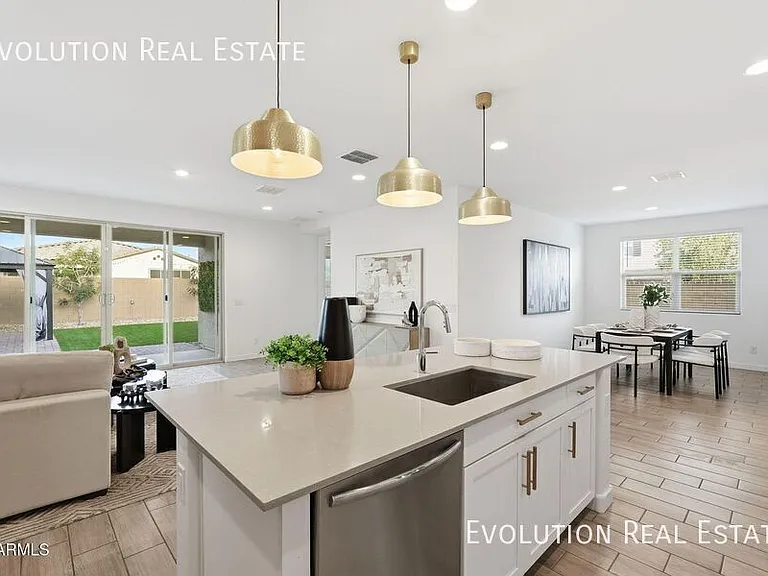 6627 S Abbey Ln — Photo 4