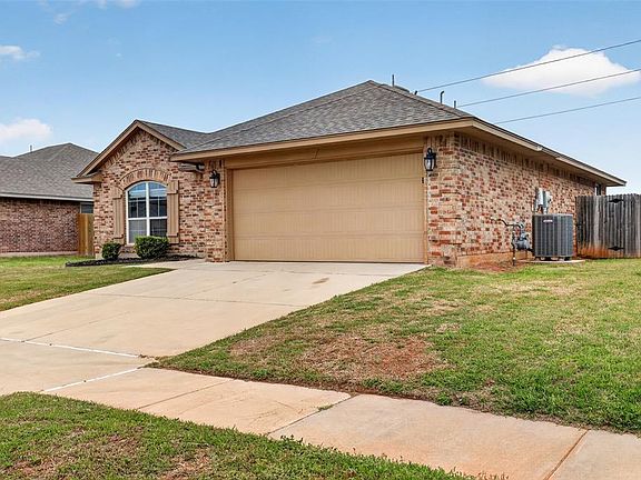 2nd image of 9501 Ashford Dr