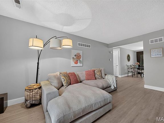 3rd image of 31 Delray Ct #E