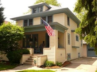 510 Bethesda Ct, Waukesha, WI 53186