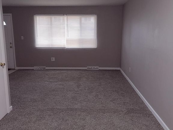 4th image of 4871 Banbury Ct APT 3