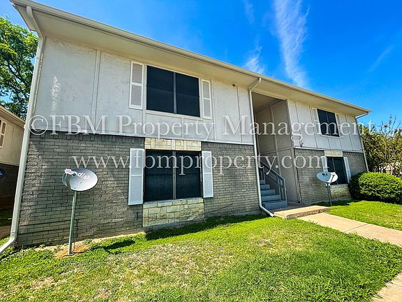 2nd image of 1207 N Clay St APT 1