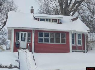 420 2nd St NE, Faribault, MN 55021