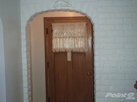 2406 Warwood Avenueentry