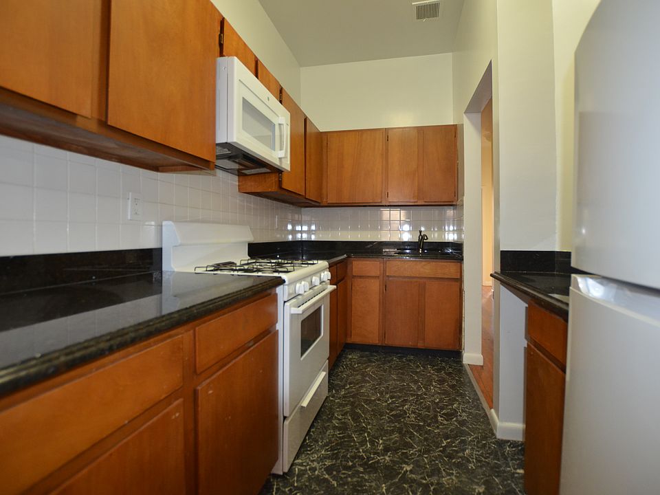 2nd image of 114 E 117th St APT 5