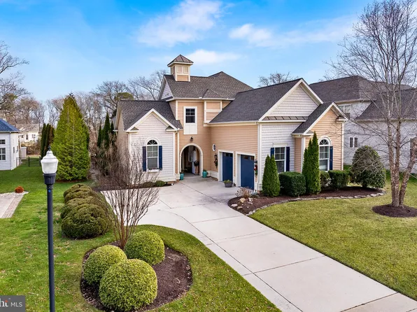 8 Foxwood Ct, Ocean View, DE 19970