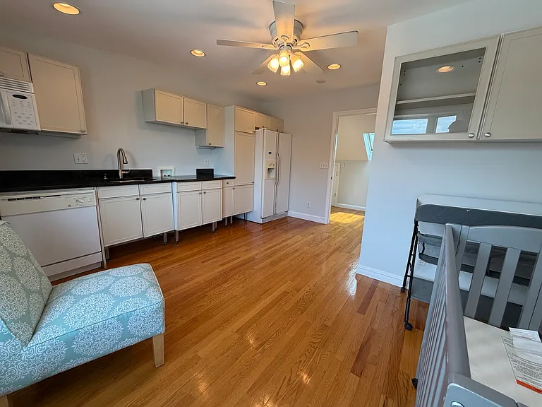 67 Saint James Cir #2 — Photo 14