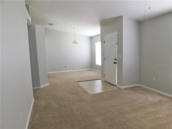 4th image of 2711 NE 26th St