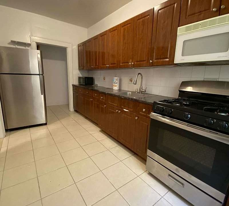 1st image of 21-13 36th St #1F