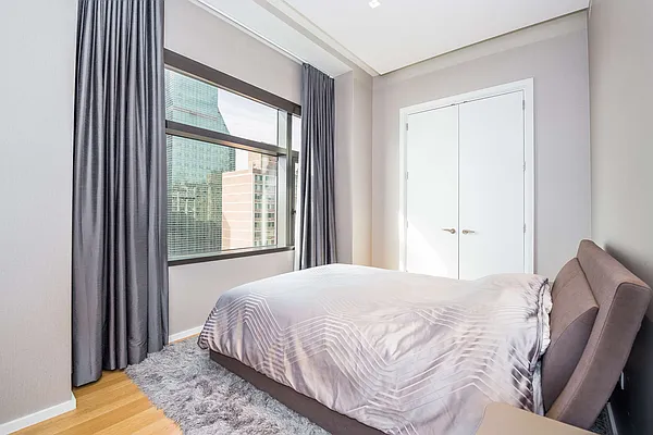 Rented by Chase Global Realty Corp | media 4