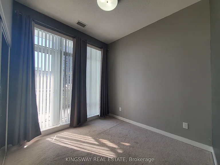 365 Prince Of Wales Dr #405 — Photo 4