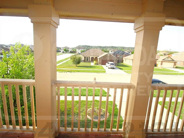 604 Cody James Dr — Photo 29